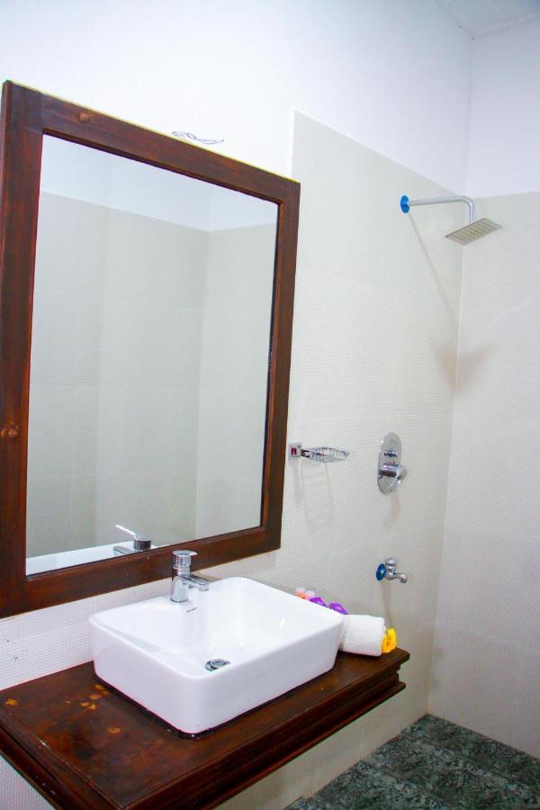 Manike Lodge Habarana Ngoại thất bức ảnh